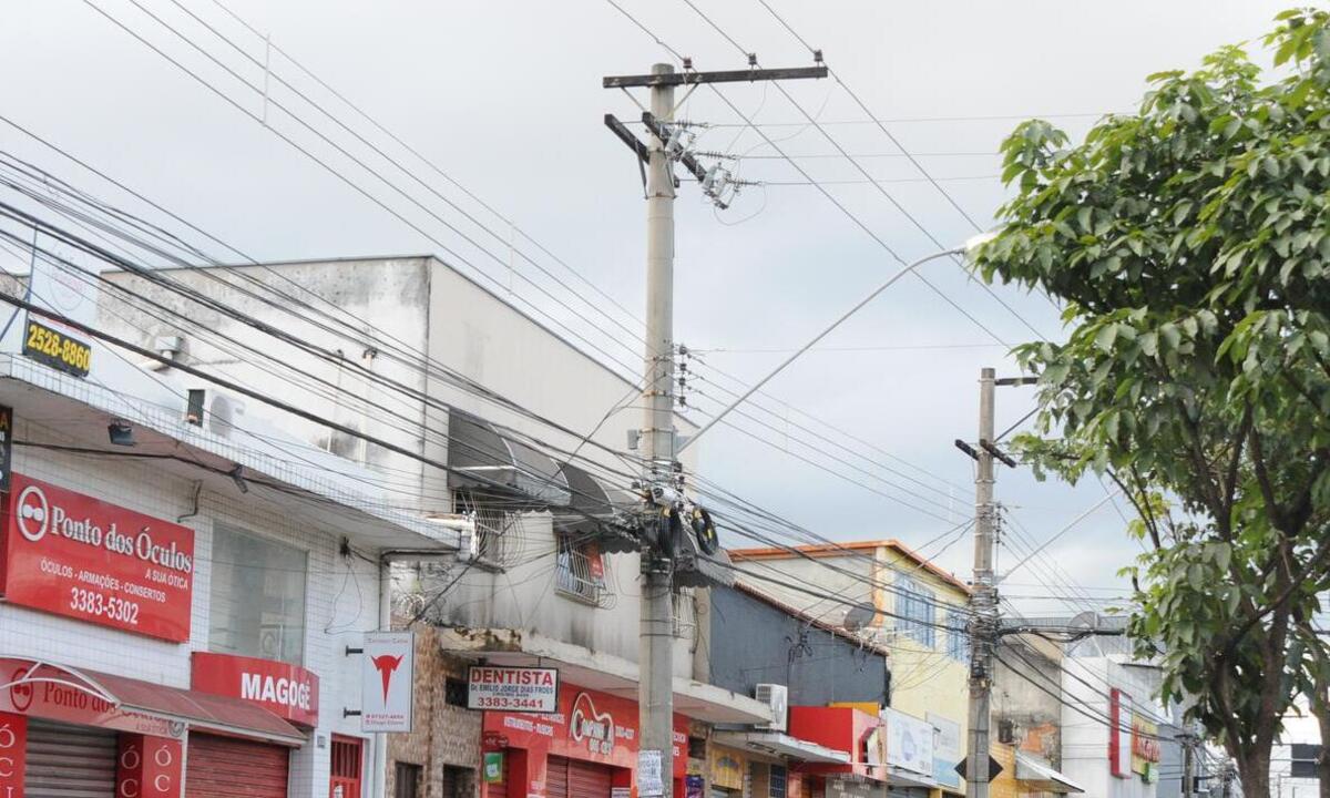 Homem tenta furtar fios de cobre e morre eletrocutado em BH - Juarez Rodrigues/EM/D.A Press- 23/03/2020