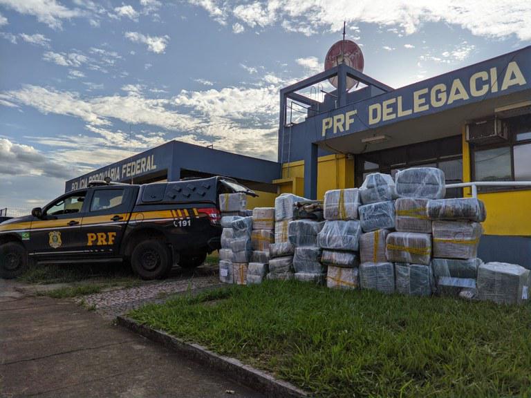 PRF apreende mais de 1 tonelada de drogas avaliada em R$ 2 milhões em Betim - PRF/Divulgação