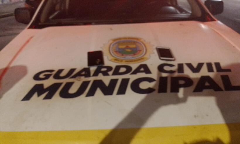 Suspeitos de furto de celulares na Avenida Antônio Carlos são presos - Guarda Municipal/Divulgação