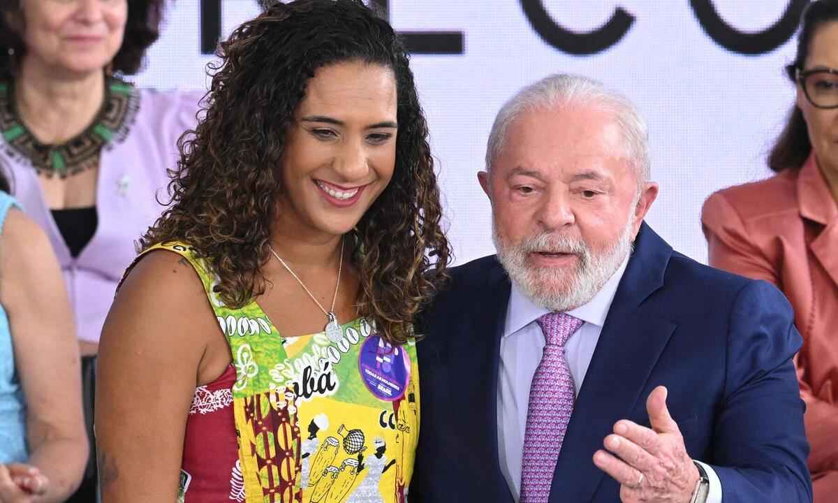 Lula diz que impeachment e Bolsonaro foram retrocessos para as mulheres - EVARISTO SA / AFP