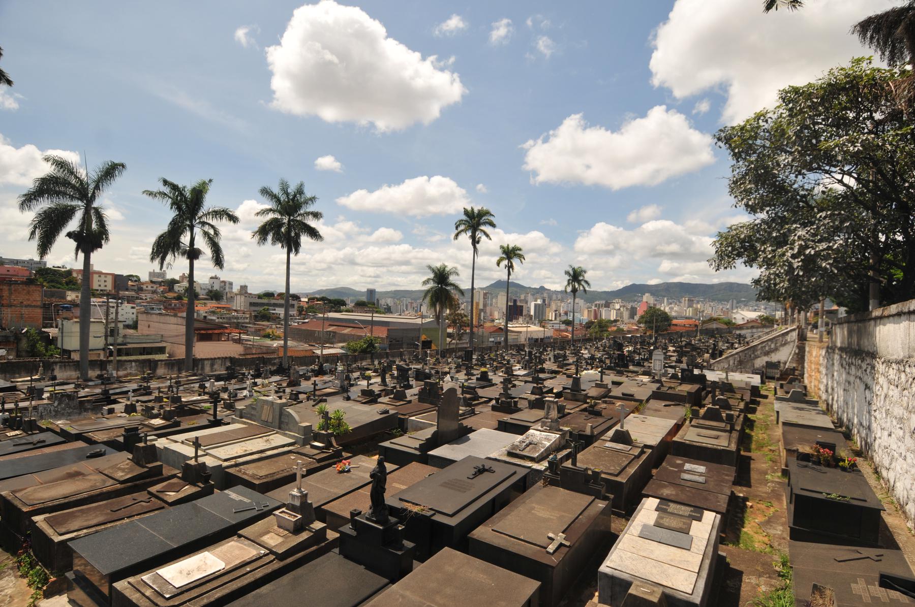 Livro traça panorama histórico do Cemitério do Bonfim - Leandro Couri /EM/D.A Press. Brasil. Belo Horizonte - MG. 