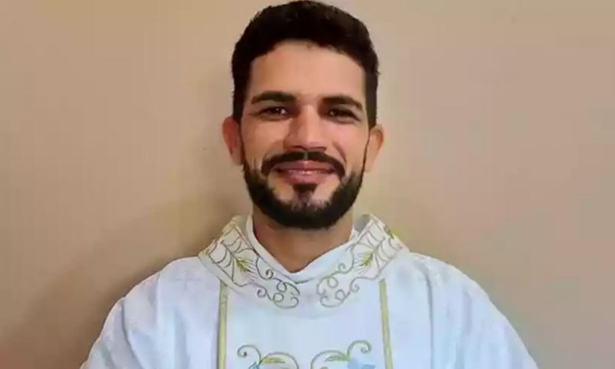 Prefeitura decreta luto de três dias após morte de padre - Diocese de Caratinga/Divulgação