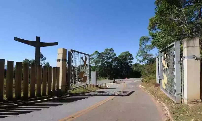 Acordo proíbe trânsito de veículos de carga até a Serra da Piedade - Juarez Rodrigues/EM/D.A Press