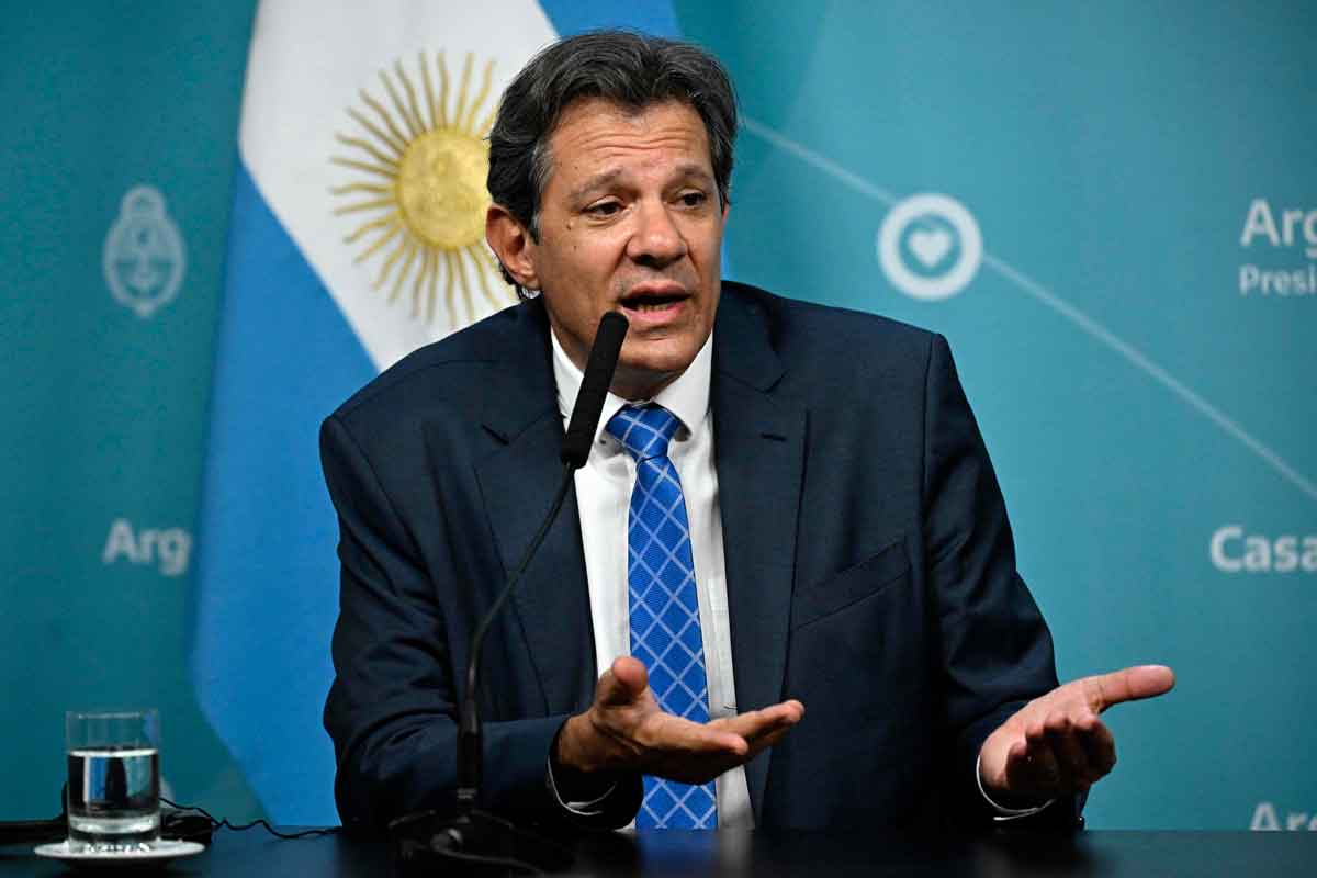 Arcabouço fiscal do governo Lula deve ser apresentado nesta semana - LUIZ ROBAYO/AFP