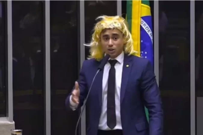 Agência aponta uso de robôs para legitimar discursos de Nikolas Ferreira - TV Câmara/Reprodução