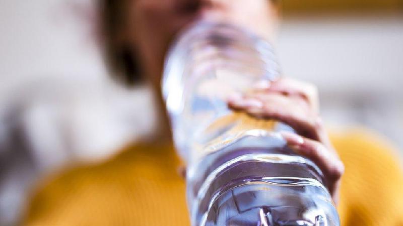 Confira três dicas para manter o corpo hidratado