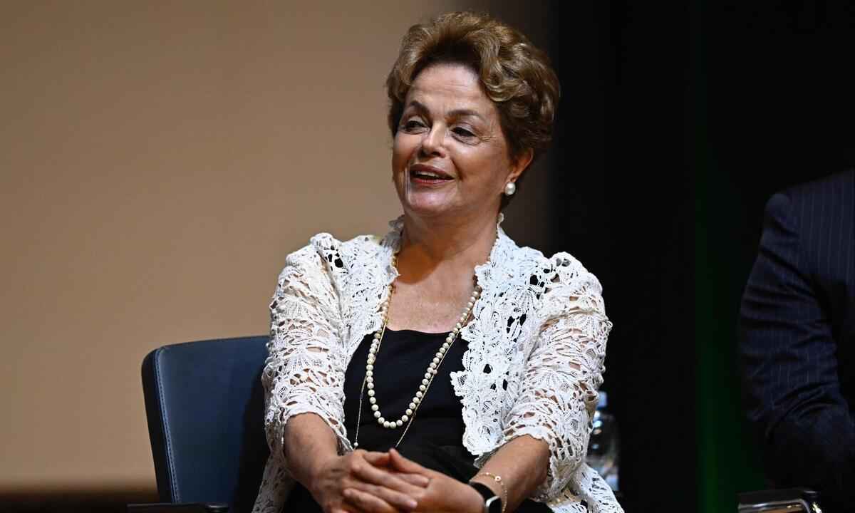 Dilma não devolveu itens da Presidência no valor de R$ 4.800, diz TCU - MAURO PIMENTEL / AFP