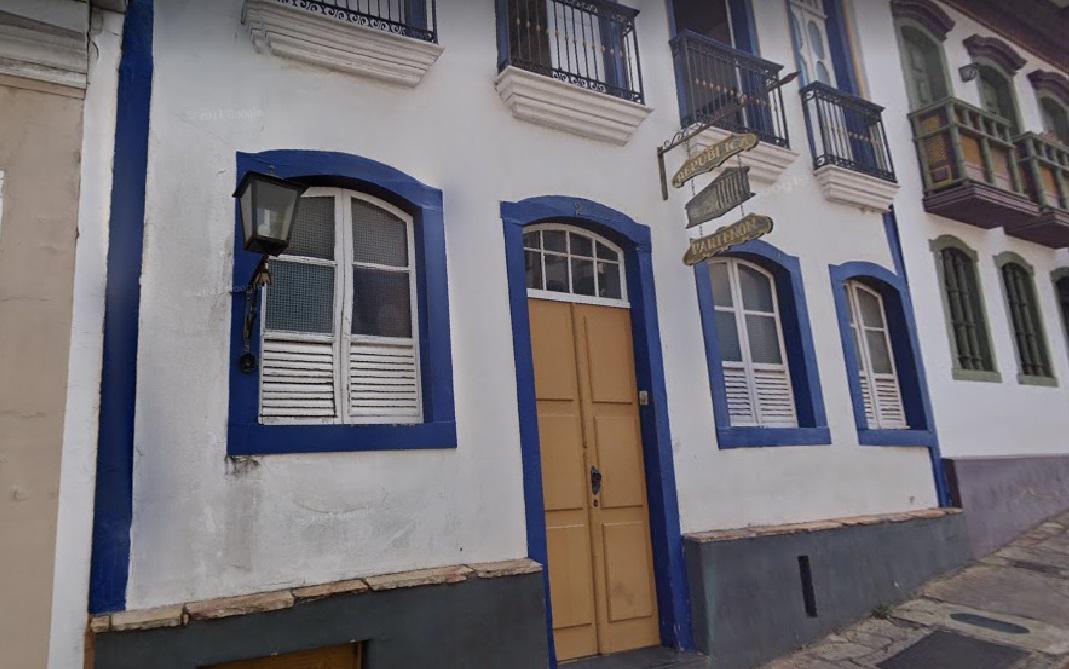 República de Ouro Preto que sofreu golpe faz 'vaquinha' para pagar dívidas - Reprodução/ Google Street View