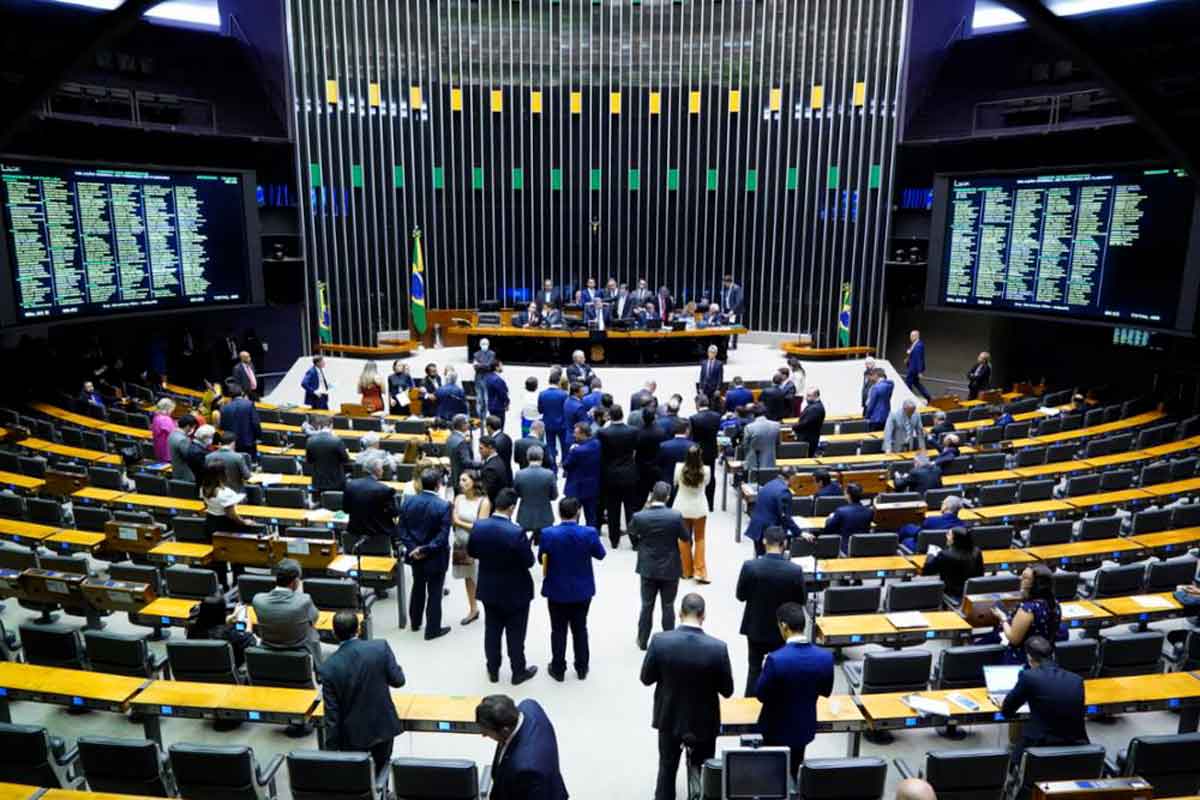Pesos sem contrapeso no desequilíbrio entre os três poderes no Brasil - Pablo Valadares/Câmara dos Deputados - 24/2/23