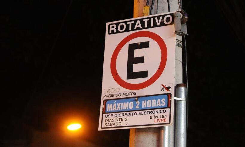 Carnaval de BH: estacionamento rotativo será liberado; veja datas - Tulio Santos/EM/D.A Press