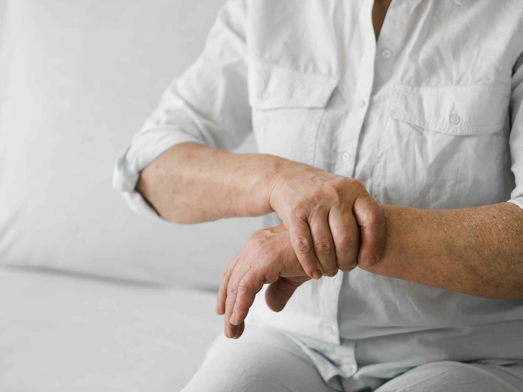 Doença de Parkinson: cerca de 10 milhões de pessoas vivem com essa condição - Freepik