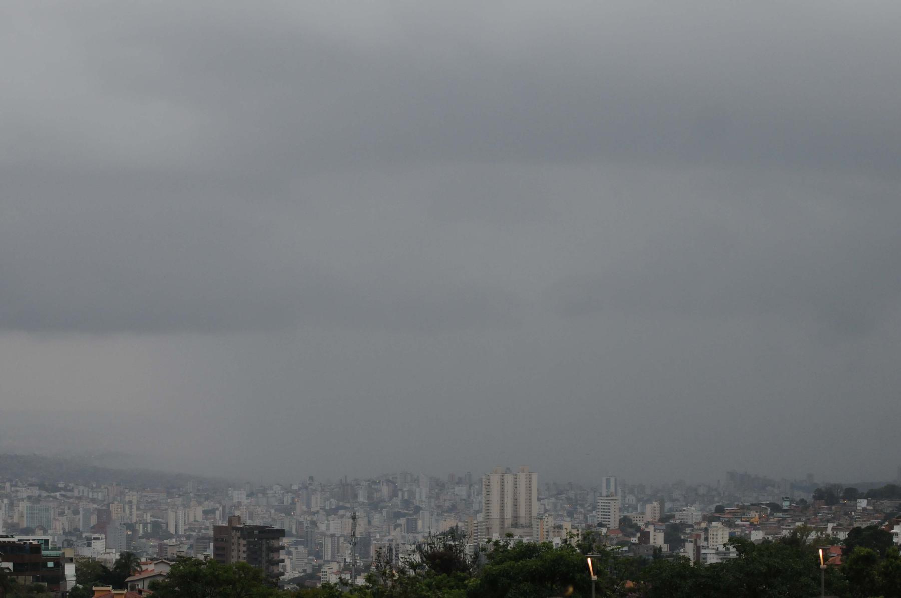 Ciclone bomba ou extratropical: veja qual fenômeno que atinge Sul do país - Tulio Santos/EM/D.A Press- 14/11/2019