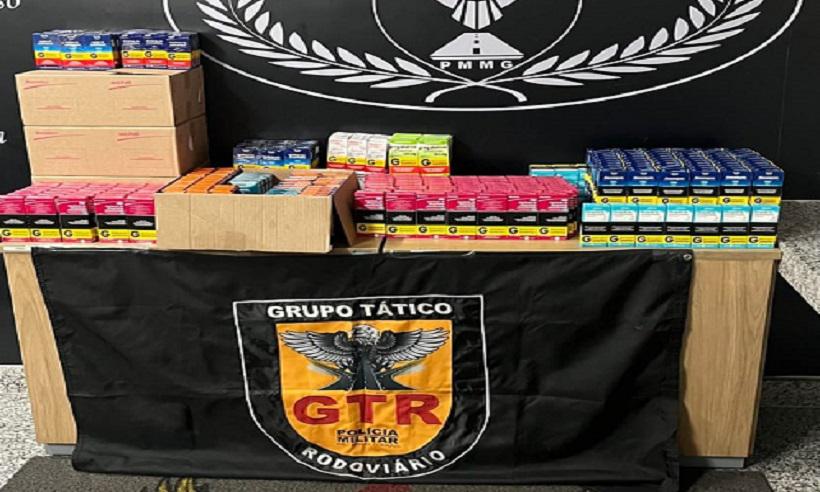 Medicamentos controlados apreendidos sem receita e nota em ônibus - PMRv