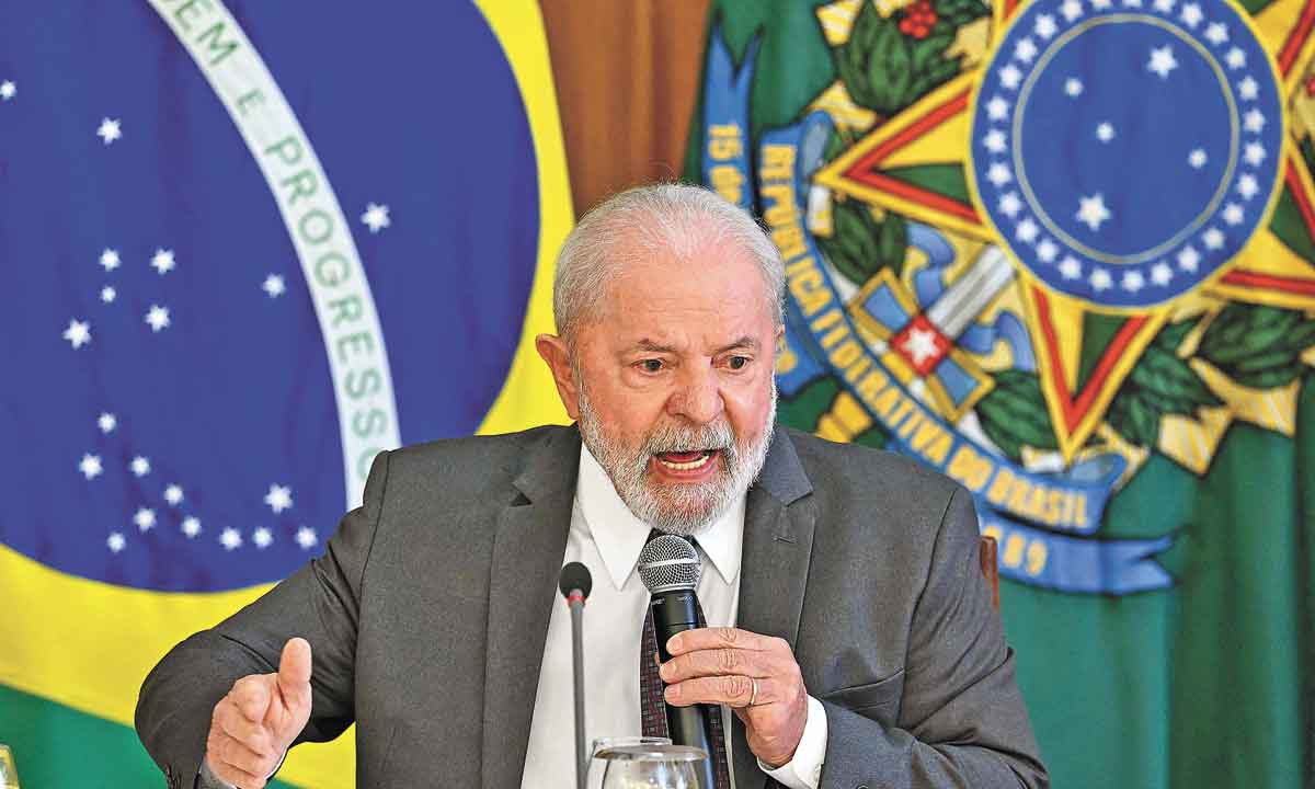 Lula: 30 partidos é complicado e cobrou da Câmara e do Senado