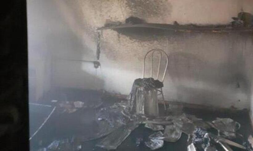 Casa pega fogo no interior de Minas; família desconfia de crime - CBMMG