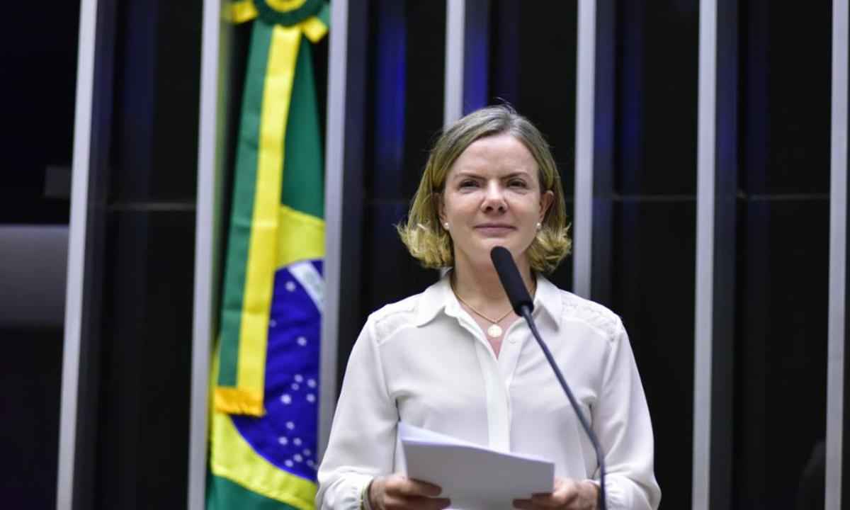 Gleisi defende Lula e chama senador bolsonarista de 'coisa asquerosa' - Zeca Ribeiro/Câmara dos Deputados