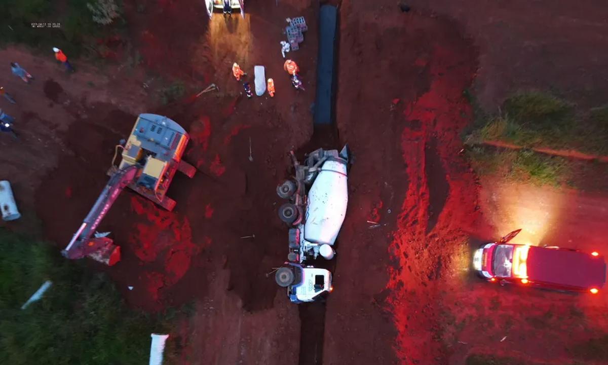 Homem morre soterrado em obra de loteamento em Minas  - 12º BBM/Divulgação