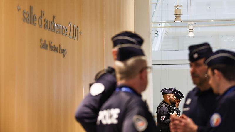 'Justiça culpou quem morreu': a reação de familiar de vítima do voo AF447 após absolvição de Air France e Airbus - Mohammed Badra/EPA-EFE/REX/Shutterstock