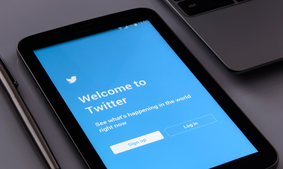 Famosos perdem selo do Twitter e usuários debocham: 'Gente como a gente' - Reprodução/Redes sociais  
