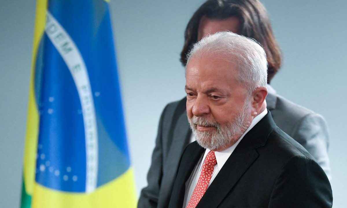 Em Portugal, Lula destaca que não vai vender empresas estatais - MIGUEL RIOPA / AFP