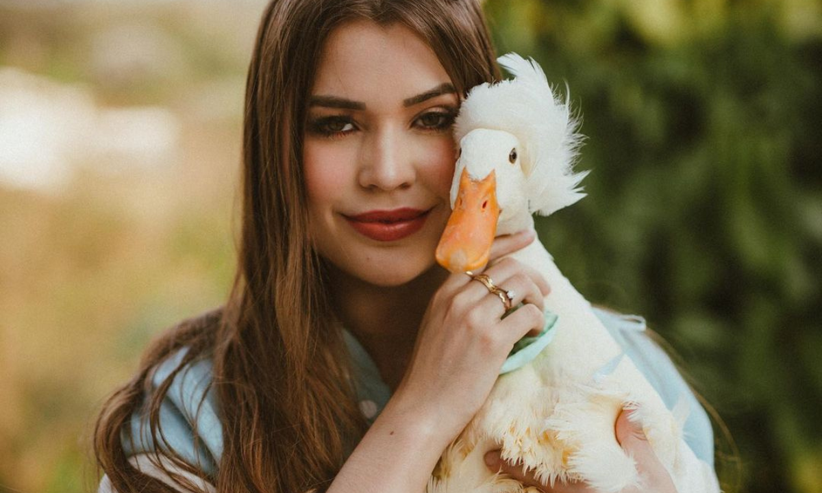 Saiba quem é a influenciadora que oferece R$ 30 mil por pato sumido - Reprodução / Instagram