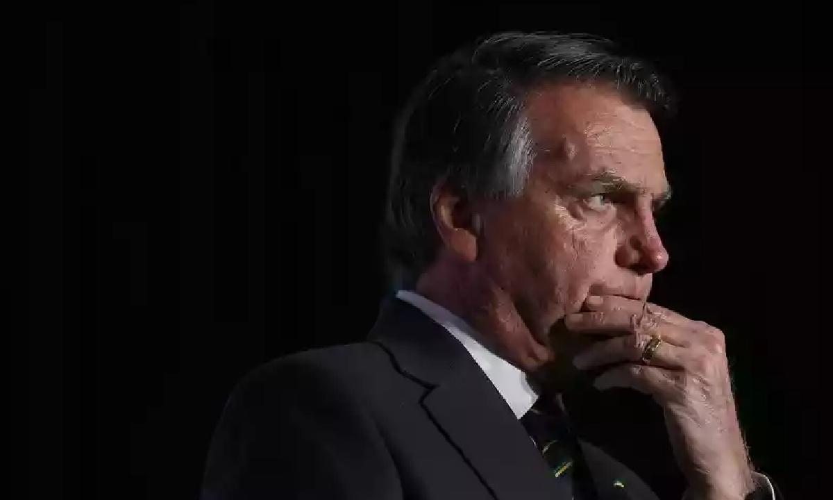 Bolsonaro estava sob efeito de remédios quando postou fake news - JOE RAEDLE/AFP
