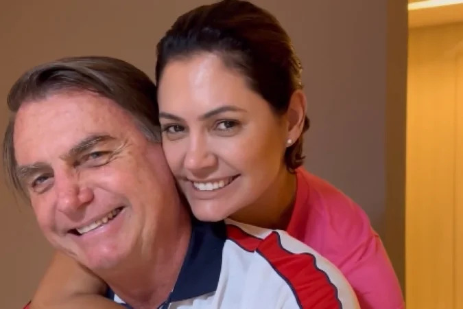 Janaina Paschoal sugere que príncipe se apaixonou por Michelle Bolsonaro - Reprodução/Instagram/@michellebolsonaro