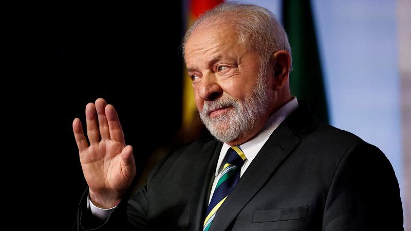 Qual o impacto de gafes e falas polêmicas de Lula nos primeiros meses de governo - Reuters