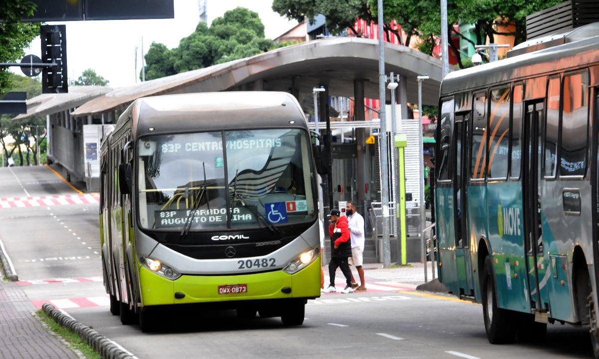 Ônibus em BH: Prefeitura e Câmara chegam a acordo e pressionam empresas - Gladyston Rodrigues/EM/DA