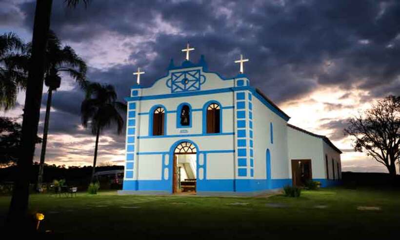 Restaurada, Capela de Santana será reaberta com festa amanhã - Fotos: Felipe Teixeira/Prefeitura de Belo Vale/Divulgação