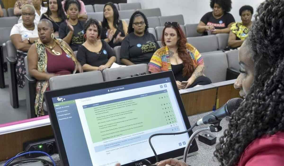 Pessoas gordas pedem direitos e punição para gordofobia durante audiência - Willian Dias/Arquivo ALMG