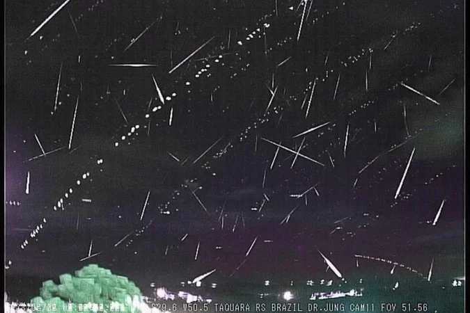 Pico da chuva de meteoros Eta Aquáridas ocorre neste final de semana - Reprodução/ Observatório Heller & Jun