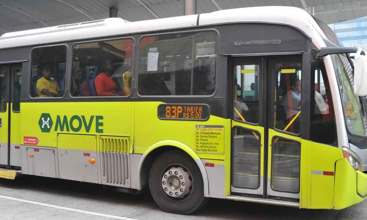Câmara autoriza PBH a assumir controle dos ônibus na capital - Gladyston Rodrigues/EM/D.A. Press