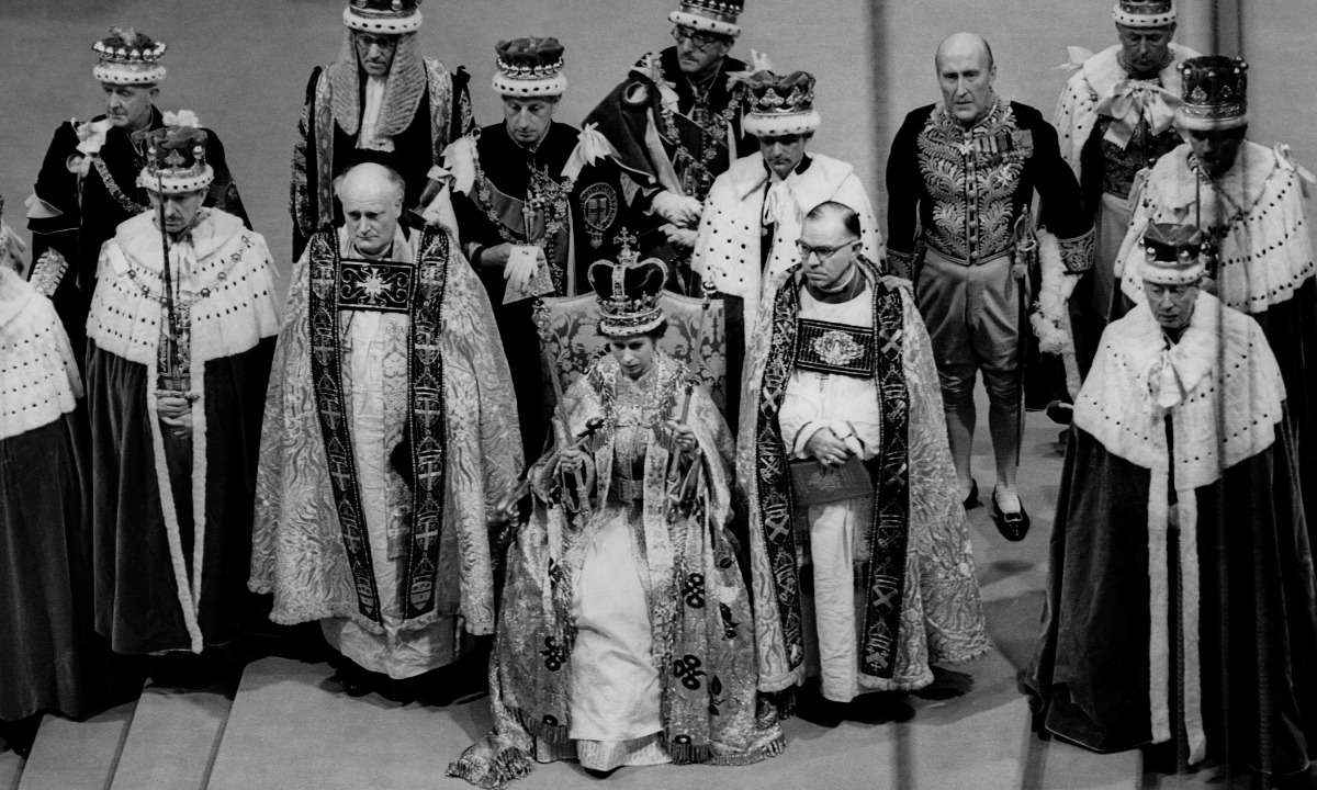 Coroação do rei Charles III: relembre a cerimônia da rainha Elizabeth II - AFP PHOTO/FILES