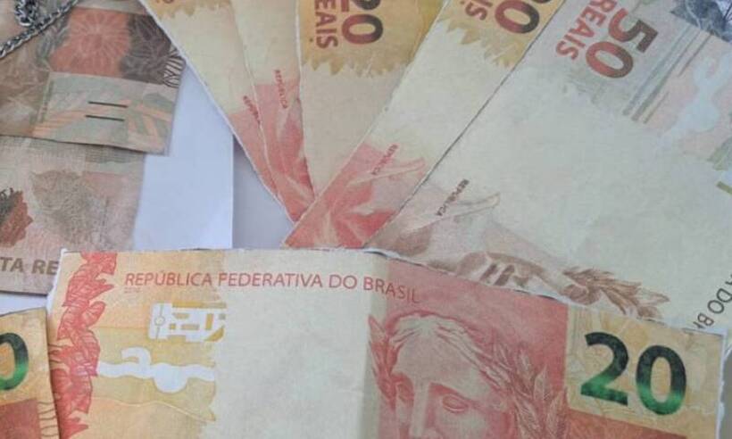 Adolescentes que imprimiram dinheiro falso são investigados - PCMG / Divulgação 