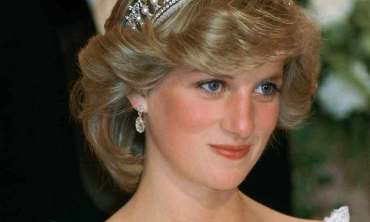 Princesa Diana é destaque na web com coroação do rei Charles III - Reprodução/Twitter 