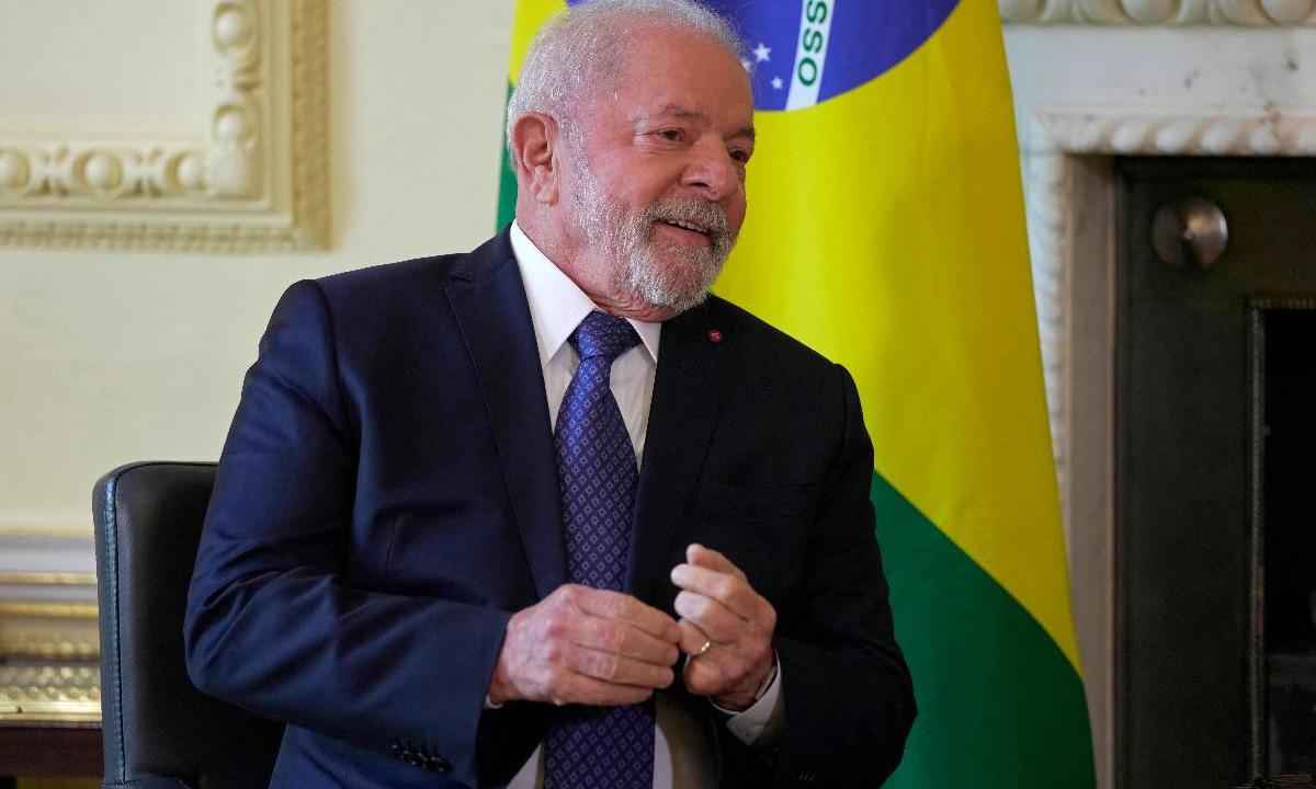 Lula pressiona partidos que têm ministérios para obter votos favoráveis - KIN CHEUNG/AFP