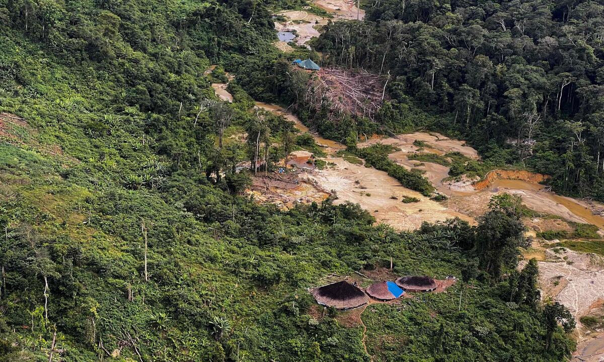 Justiça mantém na terra yanomami empresa suspeita de garimpo ilegal - ALAN CHAVES / AFP