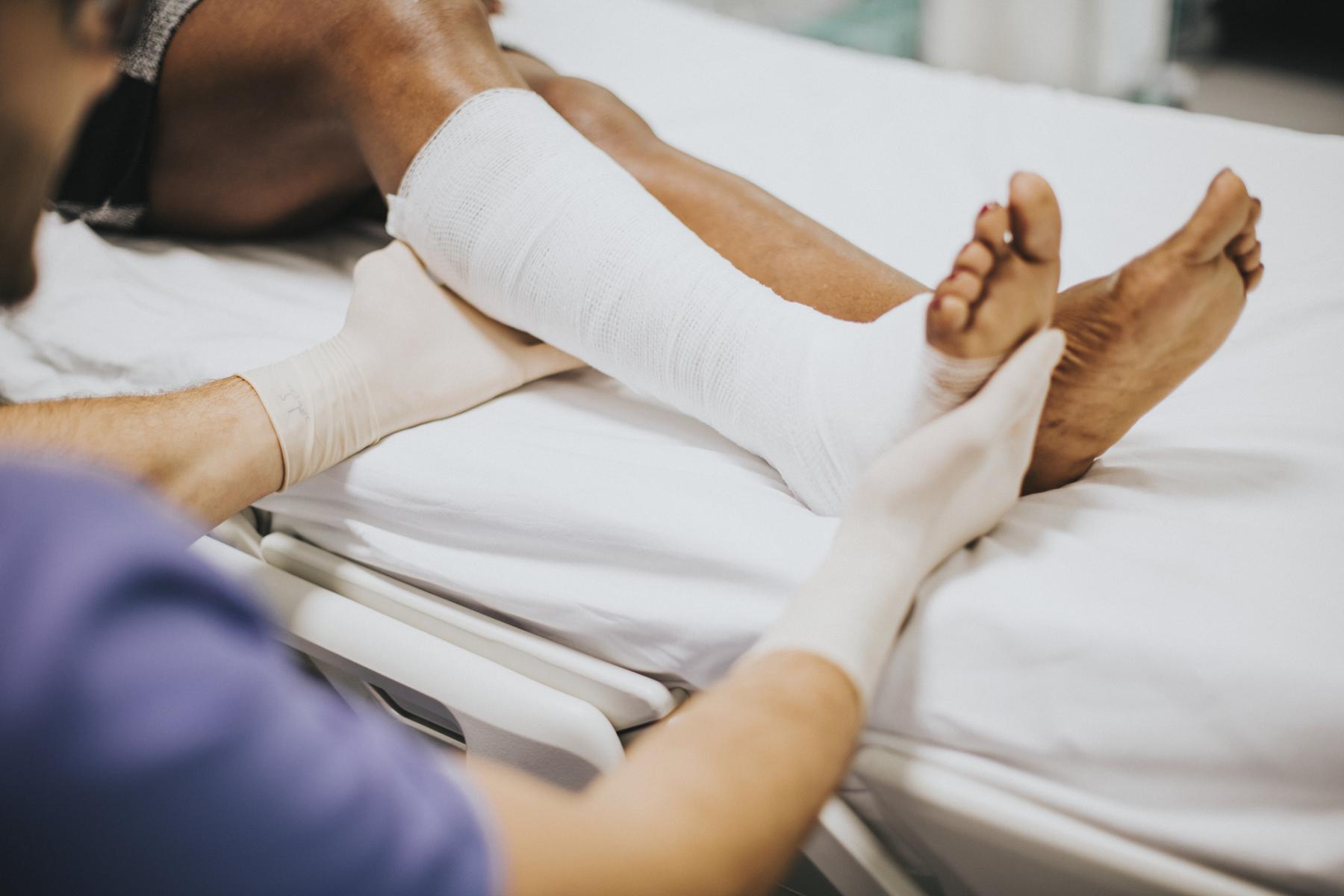 Acidentes de trânsito impactam ortopedia do Hospital da Baleia - Freepik