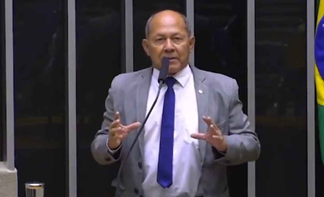 Deputado do PL ameaça Dino e o chama de 'sobrepeso' - Câmara dos Deputados/Reprodução