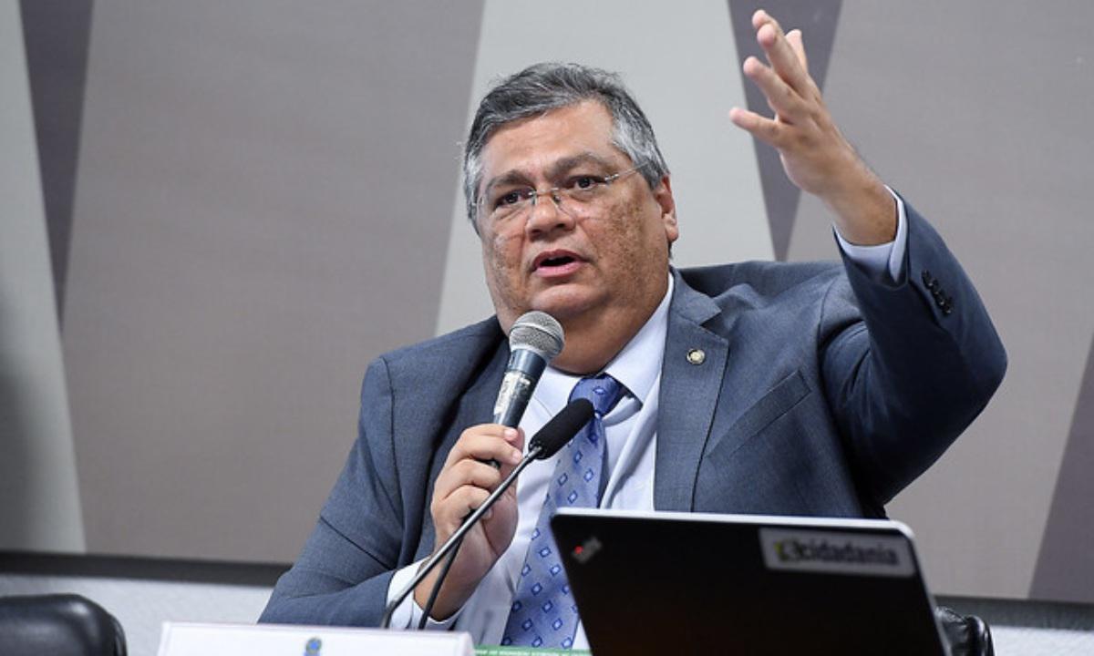 Dino rebate Marinho e diz que 'truculência' é 'tentativa de golpe' - Marcos Oliveira/Agência Senado