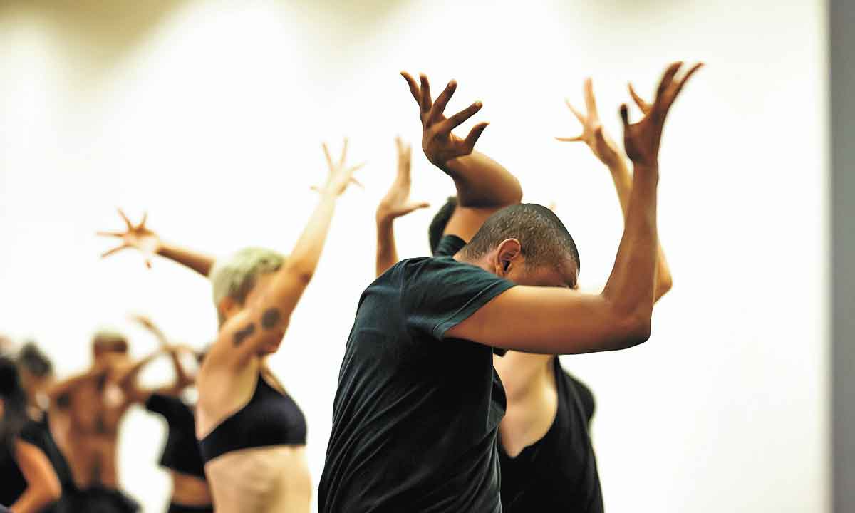 Ballet Jovem apresenta sua nova coreografia, 'Loucuras de Carmina' - Santanas Fotografia/Divulgação
