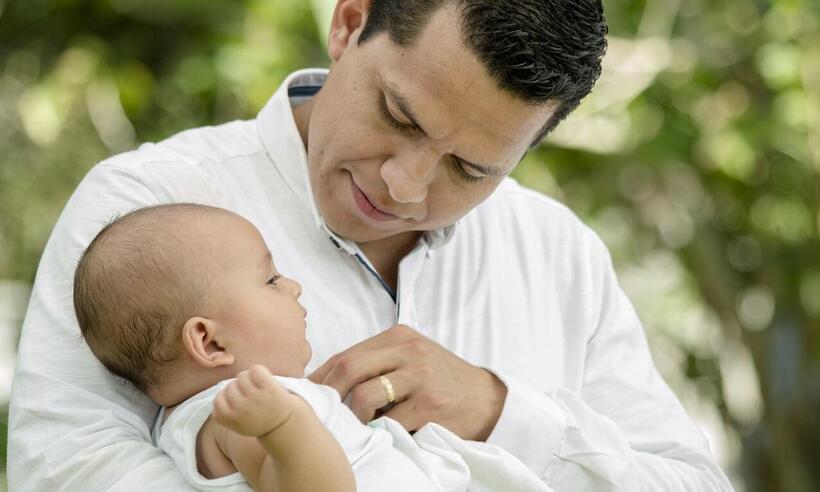 Licença-paternidade contribui pouco com carreira da mulher -  Candelario Gomez Lopez/Pixabay