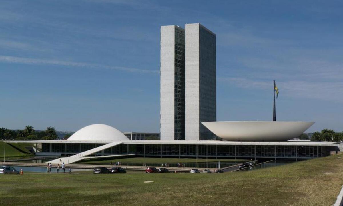 Diálogos quadrados no centro do poder em Brasília