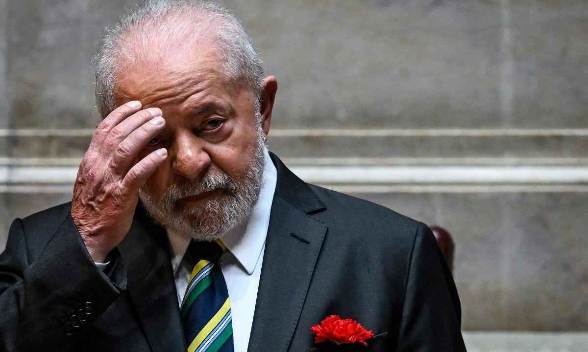 Lula está ansioso e triste pelas dificuldades, diz colunista -  PATRICIA DE MELO MOREIRA / AFP