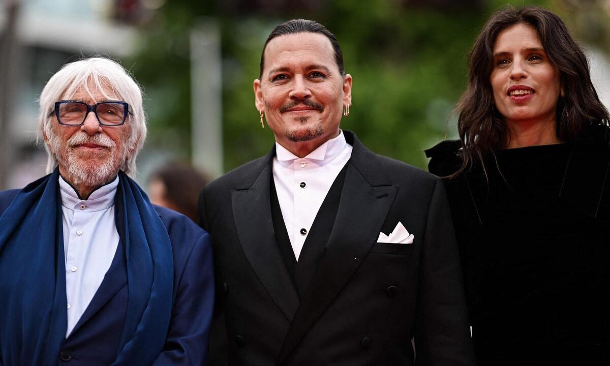 Acusado de violência doméstica, Johnny Depp é recebido com palmas em Cannes - Loic Venance/AFP