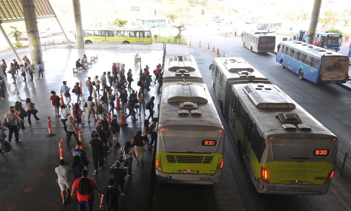 Ônibus de BH: conheça as dez linhas mais criticadas da capital - Leandro Couri/EM/D.A.Press