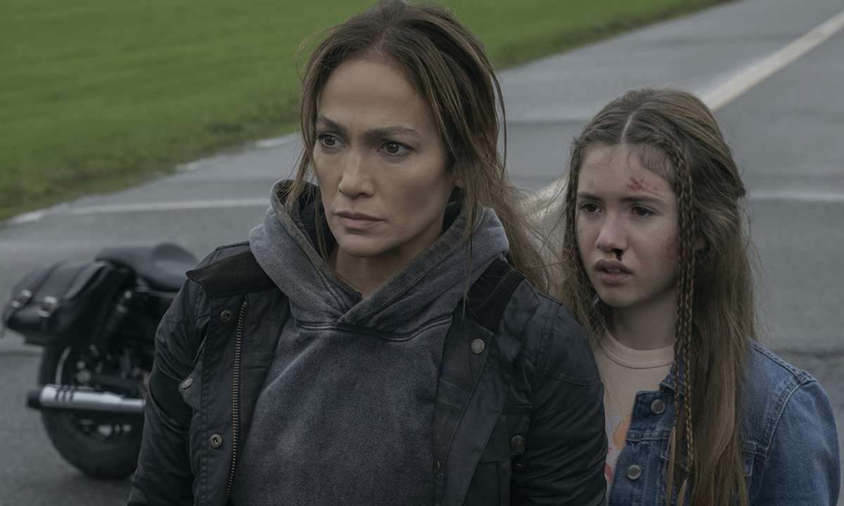 Jennifer Lopez destrói clichês sobre a maternidade no filme de ação 'A mãe' - Netflix/reprodução