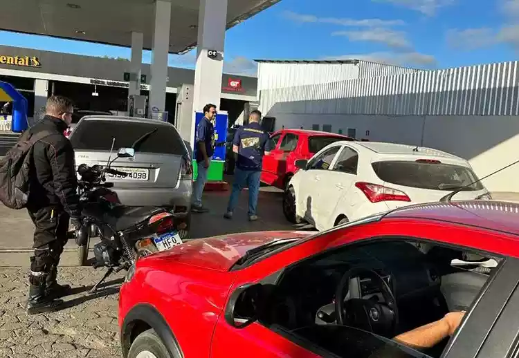 Preço da gasolina cai mais R$ 0,20 por litro em bombas, diz ANP - Ernandes Ferreira/divulgação