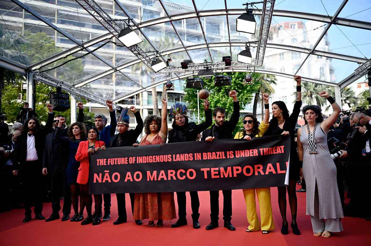 Filme brasileiro 'A flor do buriti' é premiado em Cannes - Loic Venance/AFP